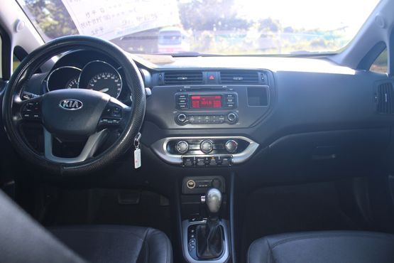 Kia pride 1.4 MPI Sedan Deluxe — пробег 91 500 км — фото 3 из 5