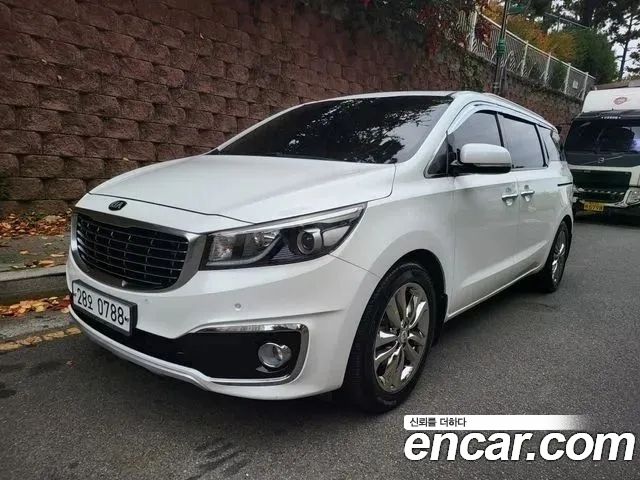 Kia Carnival из Кореи Encar