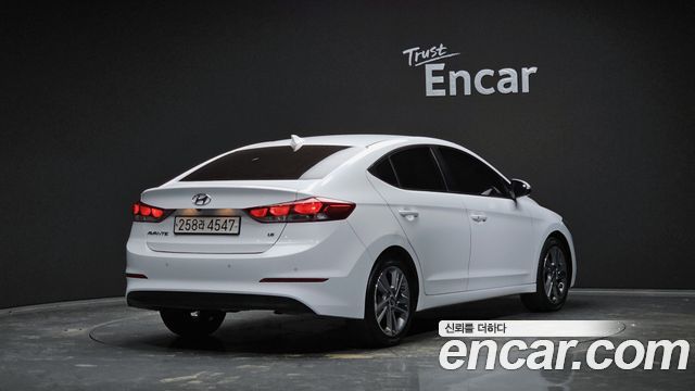 Hyundai AVANTE из Кореи Encar