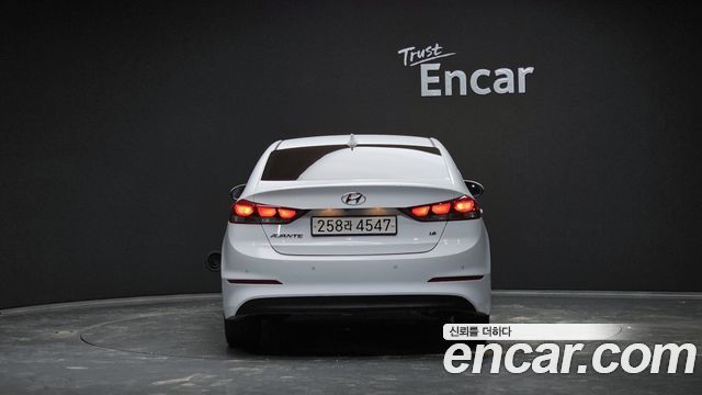 Hyundai AVANTE из Кореи Encar