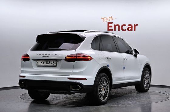 Porsche Cayenne 3.0 Diesel 958 — пробег 130 951 км — фото 2 из 5