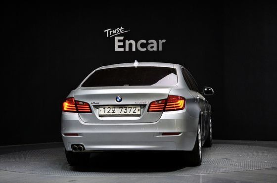 BMW 5-Series 528i xDrive — пробег 125 052 км — фото 4 из 5