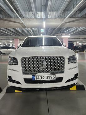 Lincoln Navigator 3.5L — пробег 20 000 км — фото 1 из 5