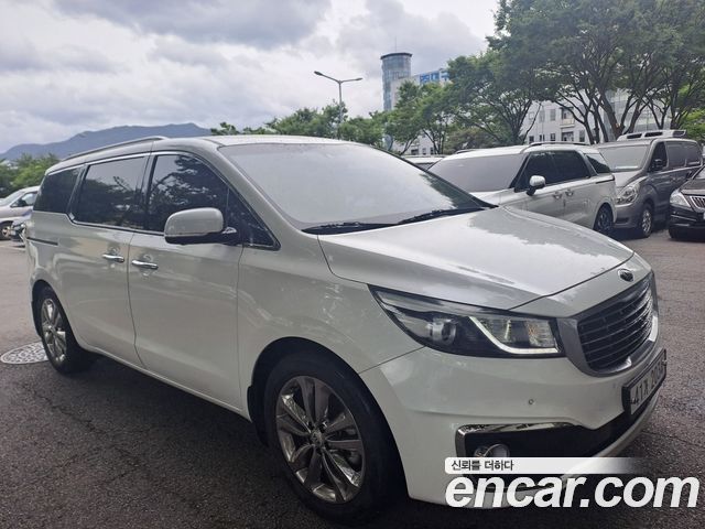 Kia Carnival из Кореи Encar