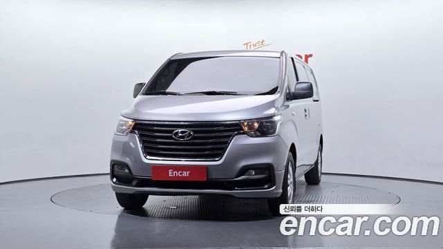 Hyundai Starex Van 3-Seater Smart — пробег 84 583 км — фото 3 из 5