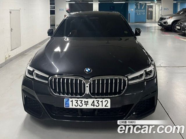 BMW 5-Series 520i M Sport — пробег 35 000 км — фото 1 из 5