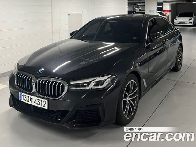 BMW 5-Series 520i M Sport — пробег 35 000 км — фото 3 из 5