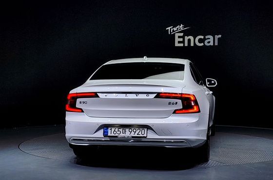 Volvo S90 B6 AWD Ultimate Bright — пробег 21 624 км — фото 4 из 5