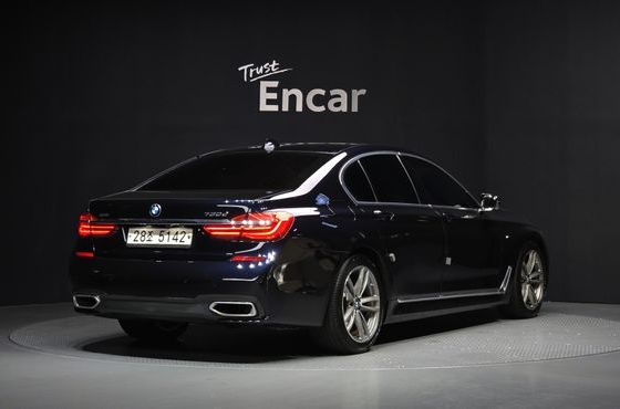 BMW 7-Series 730d xDrive M Sport — пробег 164 355 км — фото 2 из 5
