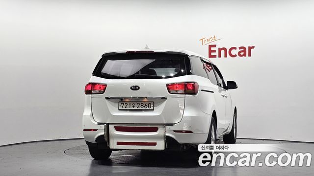 Kia Carnival из Кореи Encar