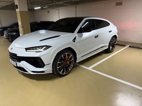 Lamborghini Urus 4.0 V8 S — пробег 8 395 км — фото 1 из 5