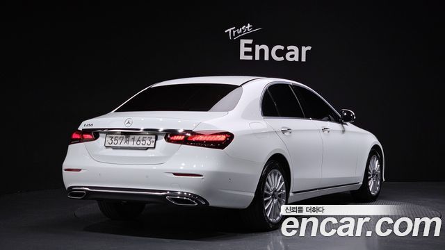 Mercedes-Benz E-Class из Кореи Encar