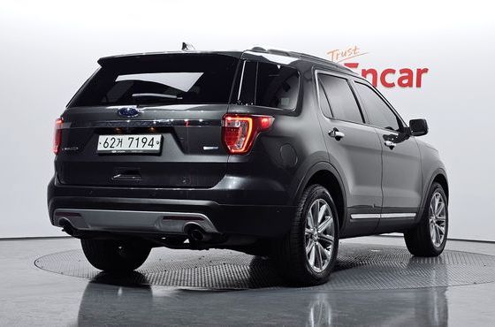 Ford Explorer 2.3 Limited 4WD 5th — пробег 99 817 км — фото 2 из 5