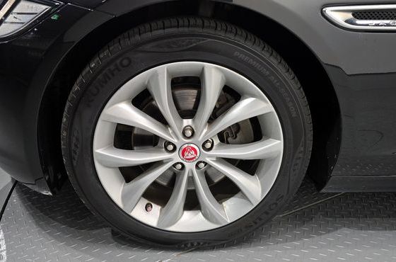 Jaguar XF 20d Portfolio AWD — пробег 71 738 км — фото 5 из 5