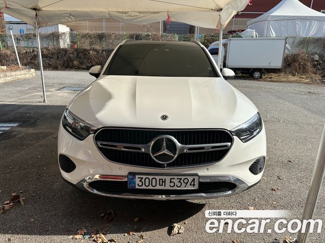 Mercedes-Benz GLC-Class GLC 300 4MATIC Avantgarde — пробег 1 377 км — фото 1 из 5