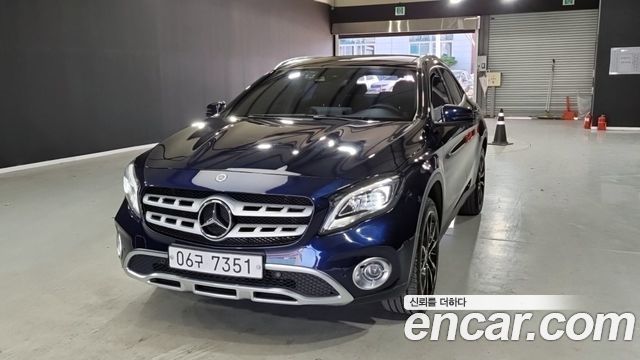 Mercedes-Benz GLA-Class GLA250 4MATIC — пробег 90 400 км — фото 1 из 5
