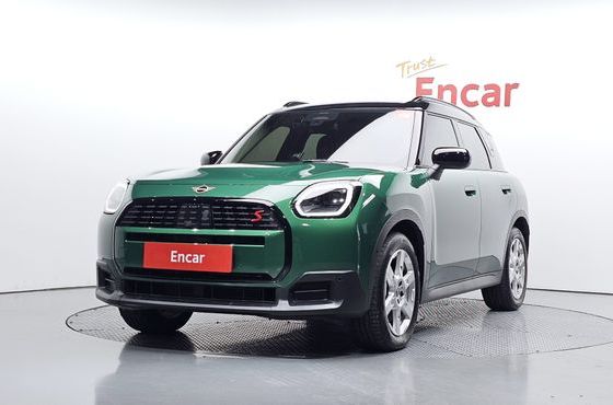 Mini Countryman ALL4 Classic — пробег 7 999 км — фото 1 из 5