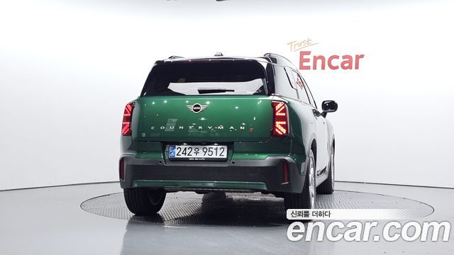 Mini Countryman ALL4 Classic — пробег 7 999 км — фото 4 из 5