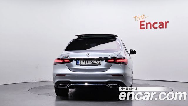 Mercedes-Benz E-Class E350 4MATIC AMG Line — пробег 45 187 км — фото 4 из 5
