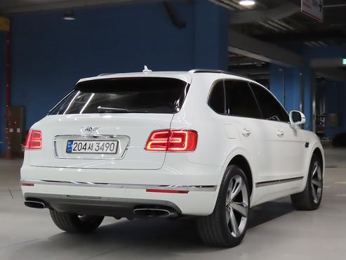 Bentley Bentayga 6.0 W12 — пробег 86 400 км — фото 4 из 5