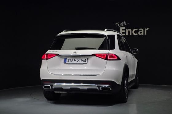 Mercedes-Benz GLE-Class GLE300d 4MATIC — пробег 99 007 км — фото 4 из 5
