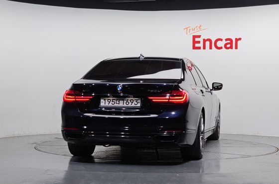 BMW 7-Series 750Li xDrive Vision 100 Edition — пробег 126 164 км — фото 4 из 5