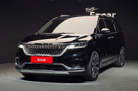 Kia Carnival 9-Seater Signature — пробег 91 366 км — фото 1 из 5