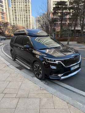 Kia Carnival Gasoline 9-Seater Hi-Limousine Signature — пробег 9 999 км — фото 3 из 5