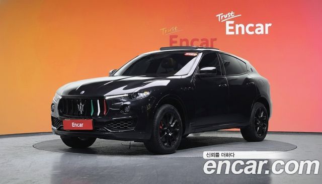Maserati Levante из Кореи Encar