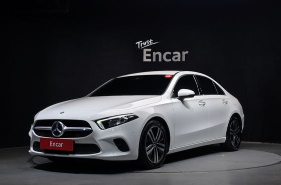 Mercedes-Benz A-Class A220 Sedan — пробег 4 347 км — фото 1 из 5