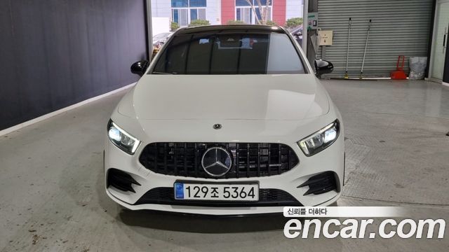 Mercedes-Benz A-Class AMG A35 4MATIC Sedan — пробег 25 305 км — фото 3 из 5