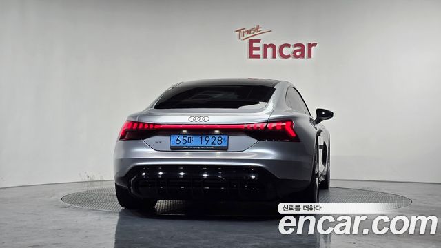 Audi e-tron GT из Кореи Encar