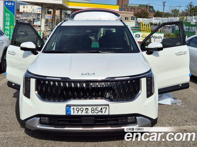 Kia Carnival HEV 9 seater Prestige — пробег 890 км — фото 1 из 5