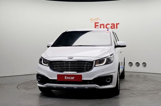 Kia Carnival 9-seater Noblesse — пробег 180 945 км — фото 3 из 5