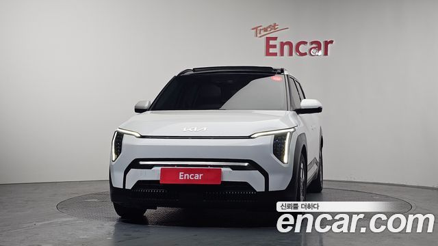 Kia EV3 Long Range 2WD Earth — пробег 36 346 км — фото 3 из 5