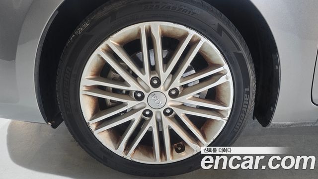 Kia Carens из Кореи Encar
