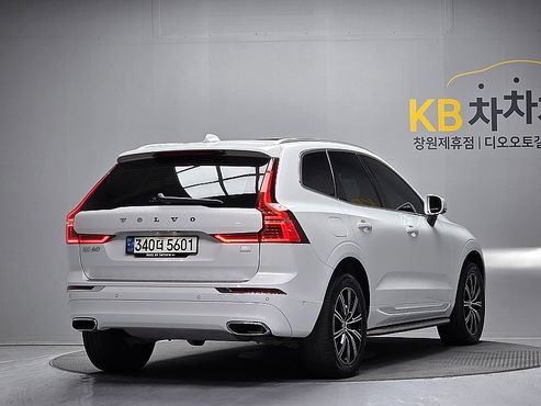 Volvo XC60 T8 Inscription — пробег 69 848 км — фото 2 из 5