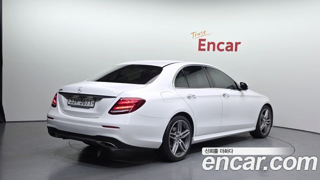Mercedes-Benz E-Class из Кореи Encar