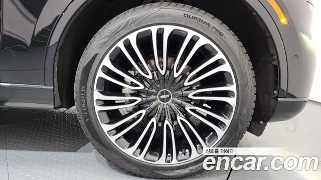 Lincoln Aviator 3.0 Black Label AWD — пробег 112 899 км — фото 5 из 5
