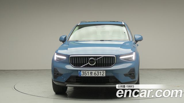 Volvo XC40 B4 Ultra Bright — пробег 326 км — фото 3 из 5