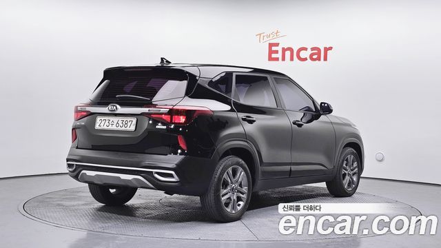 Kia Seltos из Кореи Encar