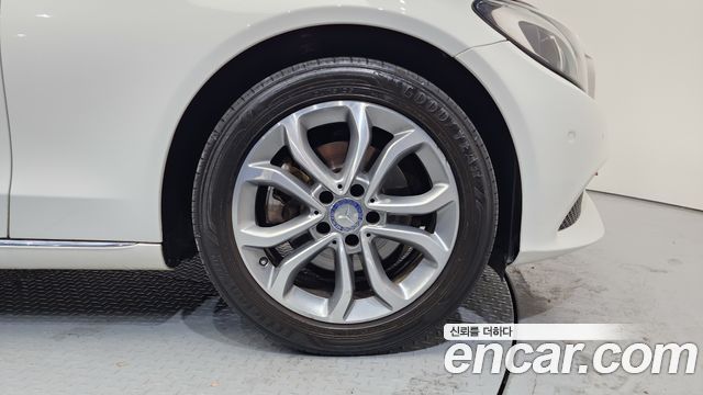 Mercedes-Benz C-Class из Кореи Encar