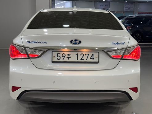 Hyundai Sonata 2.0 Premium — пробег 186 668 км — фото 4 из 5