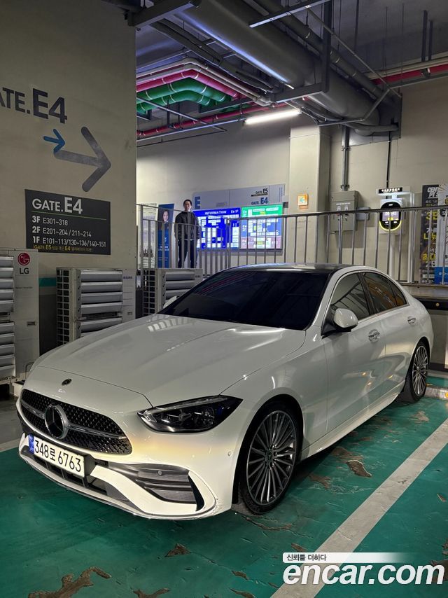 Mercedes-Benz C-Class C300 4MATIC AMG Line — пробег 30 000 км — фото 4 из 5