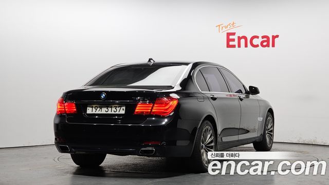 BMW 7-Series 750Li xDrive — пробег 90 246 км — фото 2 из 5
