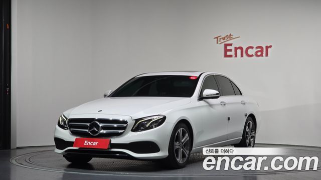 Mercedes-Benz E-Class E300 4MATIC Avnatgarde — пробег 125 033 км — фото 1 из 5
