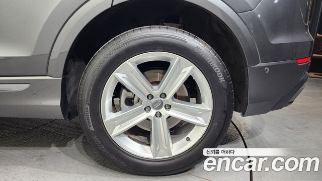Audi Q8 из Кореи Encar