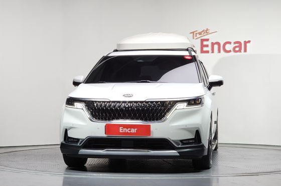 Kia Carnival 9-Seater Signature — пробег 62 098 км — фото 3 из 5