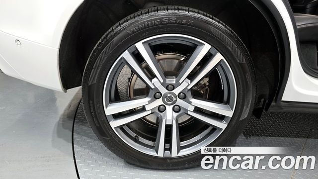 Volvo XC60 из Кореи Encar