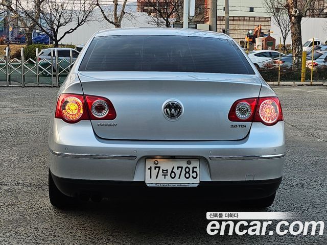 Volkswagen Passat 2.0 TDI Luxury Edition B6 — пробег 400 600 км — фото 4 из 5